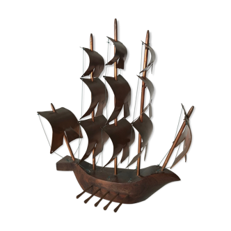 Maquette de bateau en bois et cuivre