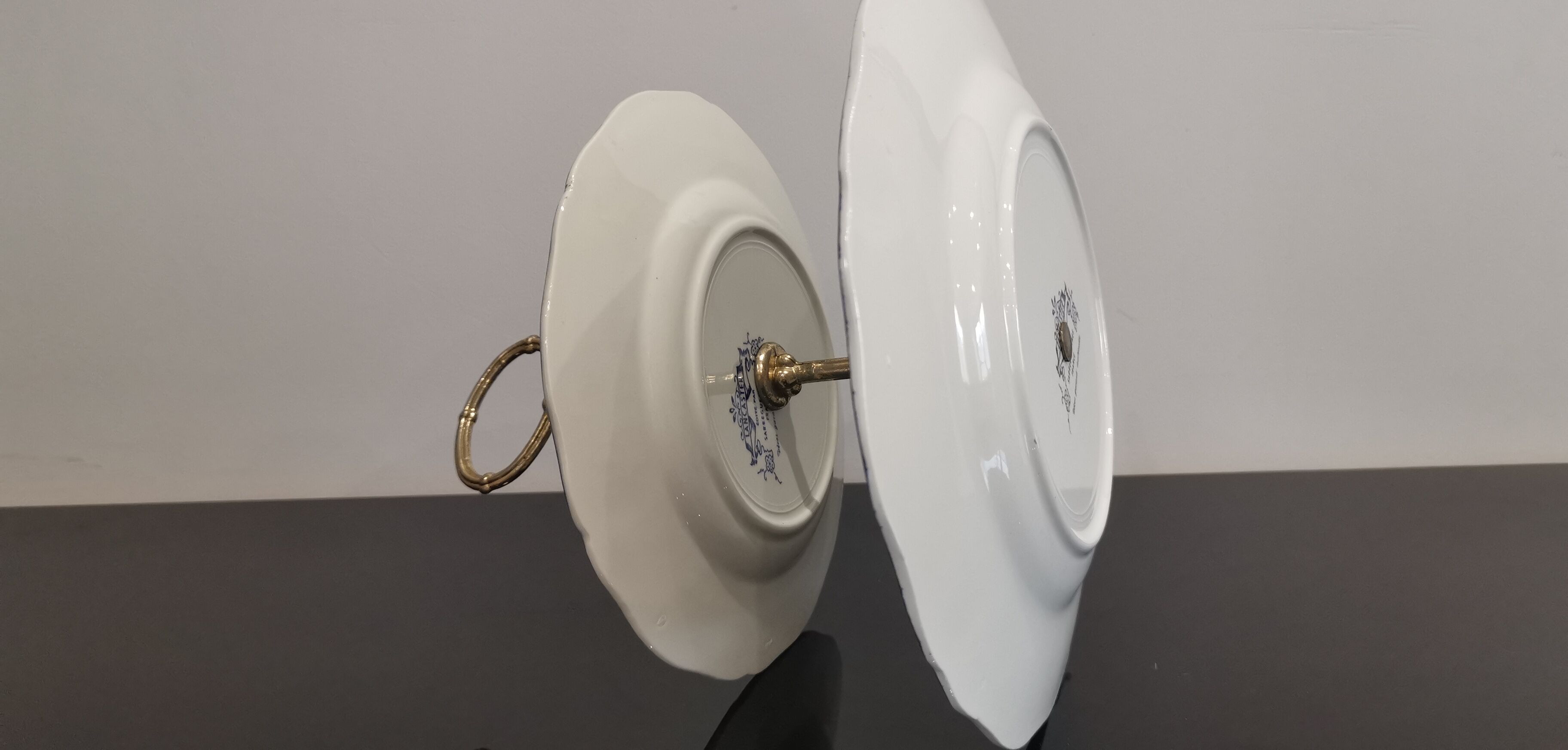 Porcelain cake display Sarreguemines Lancaster model