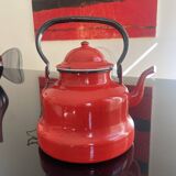 Red enamelled sheet metal kettle
