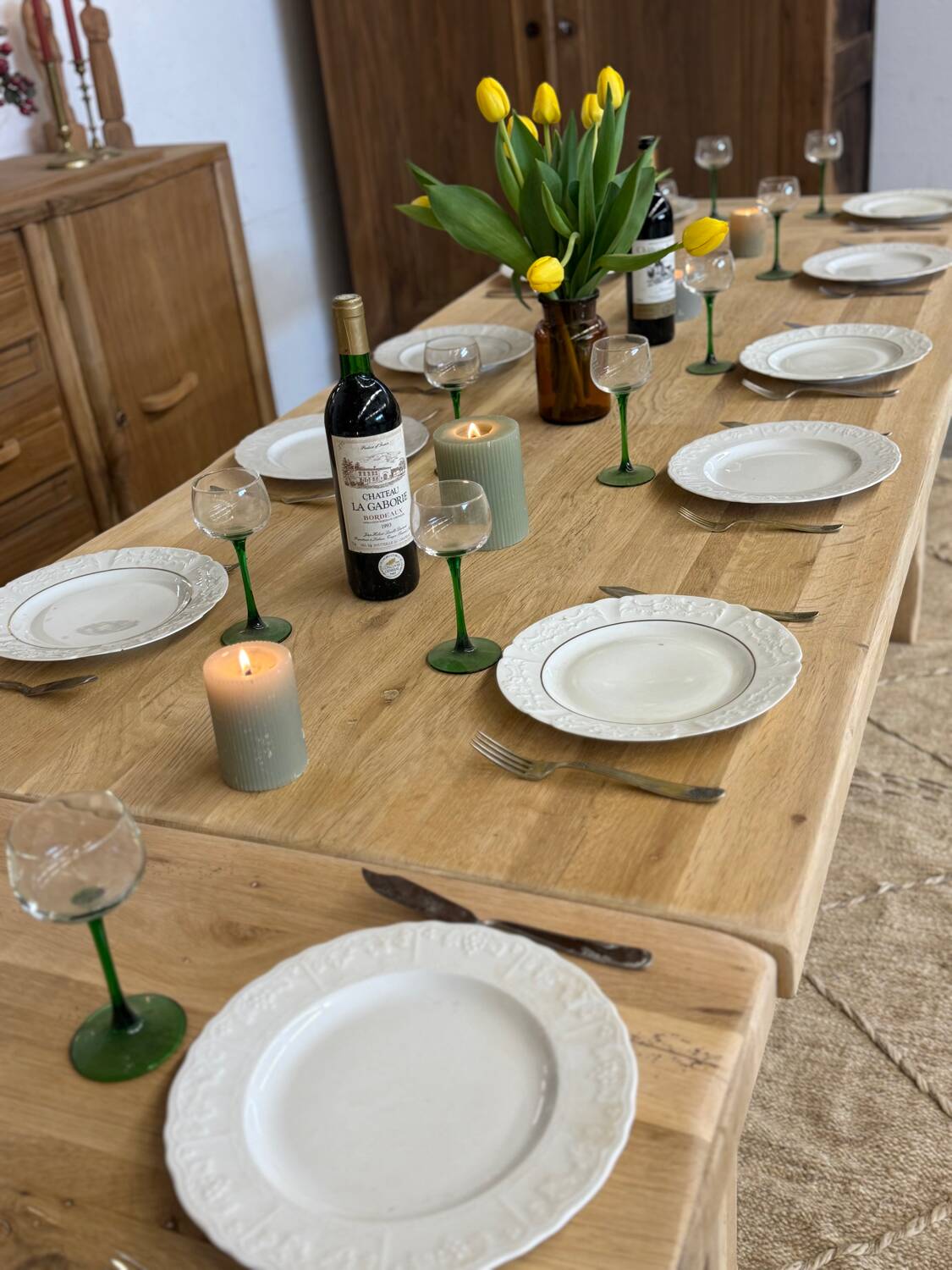 Farm table with extensions