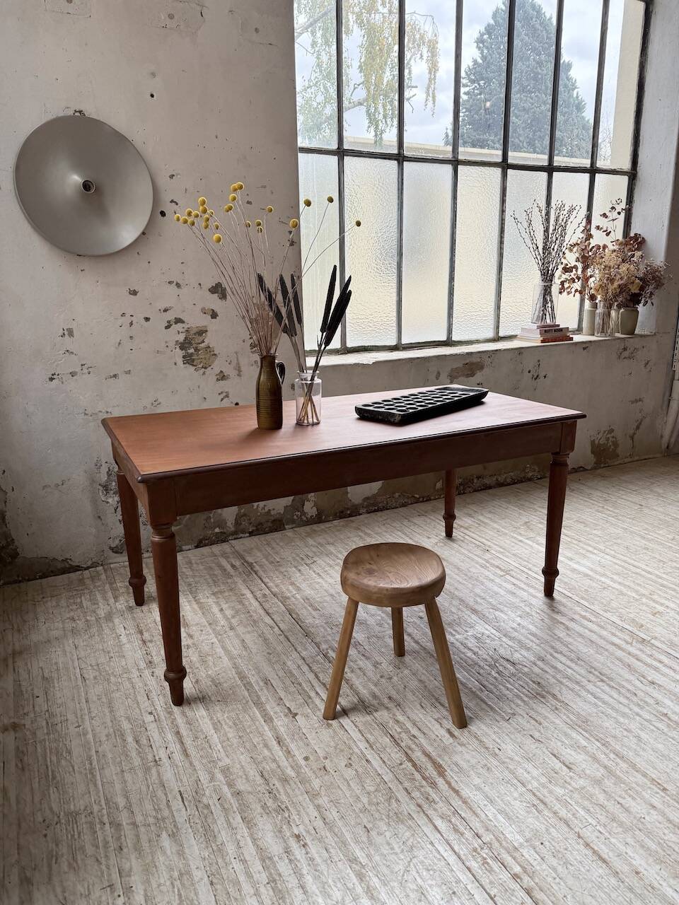 Turned leg cherry table 160cm