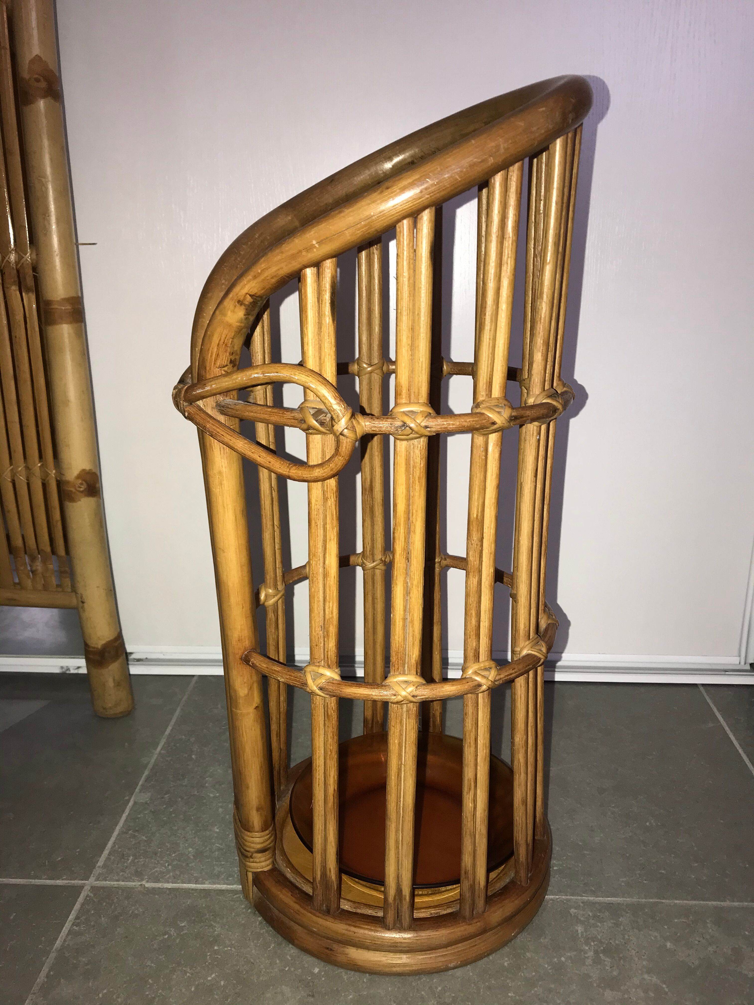 Rattan umbrella carrier