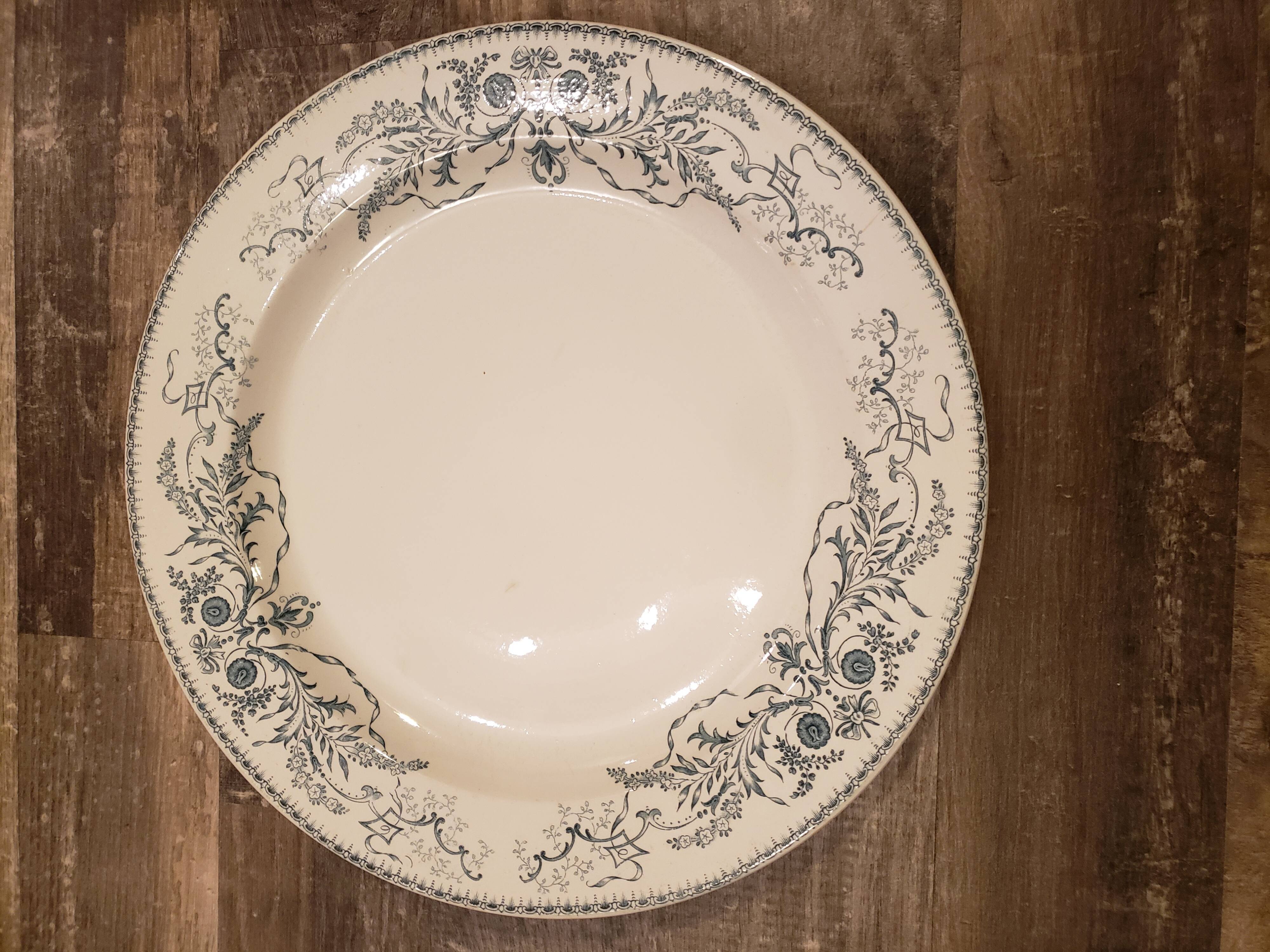 Set of 6 dishes RUBIS Boch brothers