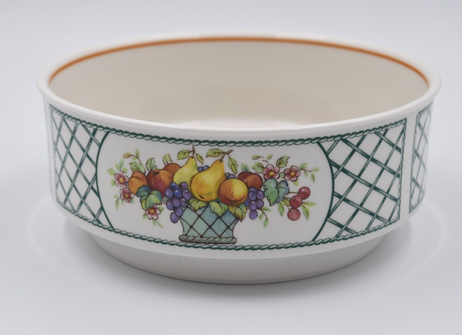 Salad bowl Villeroy & Boch model Basket