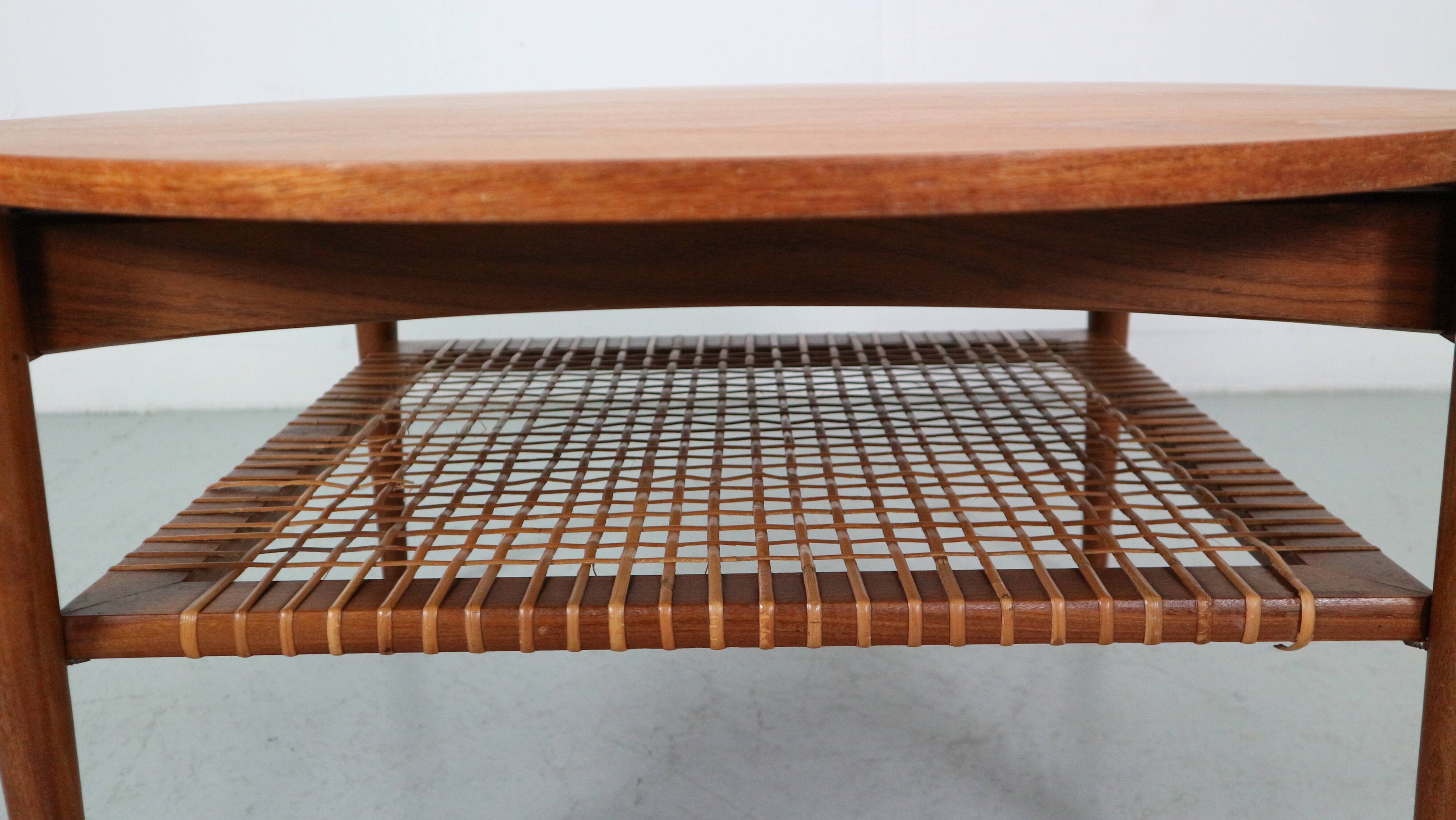 Scandinavian Modern Teak& Rattan Round Coffee Table, 1960's Denmark