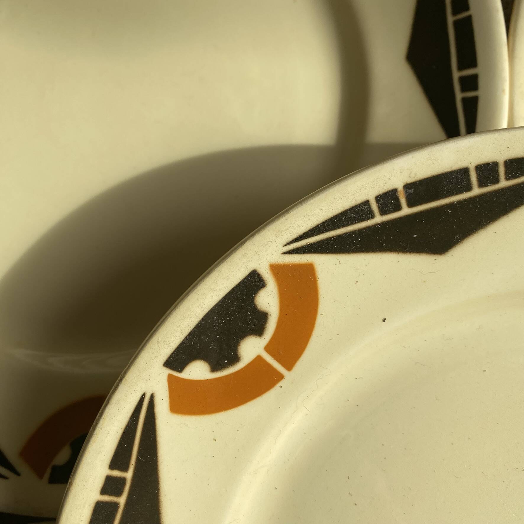 Art Deco flat plates