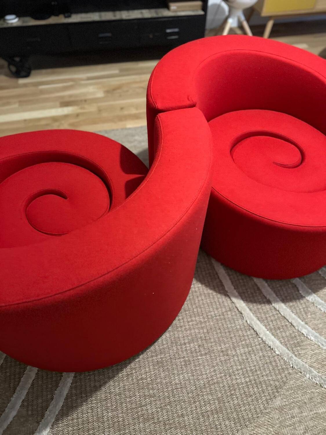 Paires de fauteuils toi et moi par Michael Kruijne