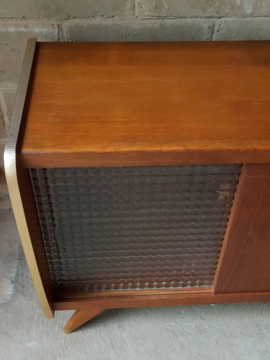 Vintage sideboard with compass feet