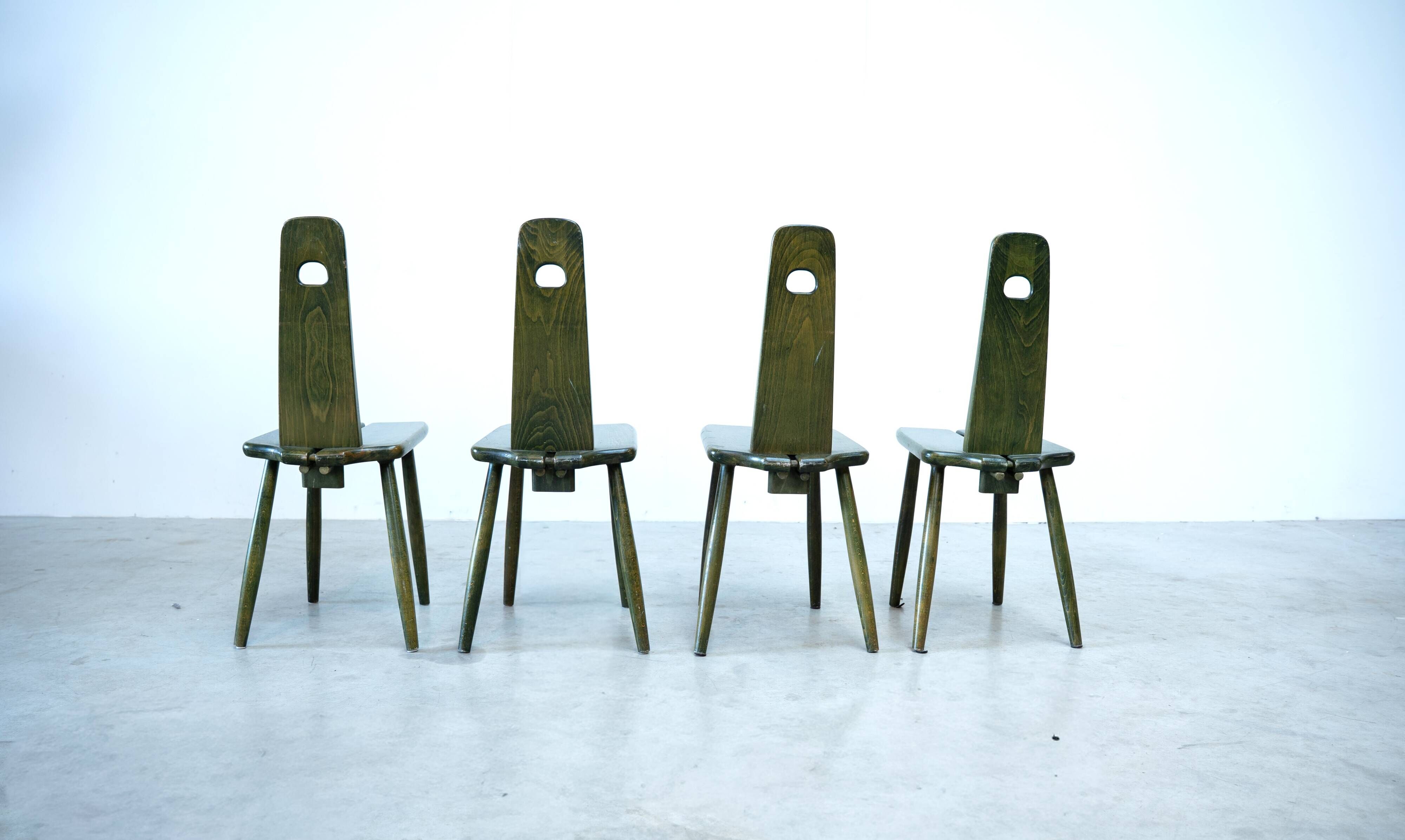 Ensemble de quatre chaises de salle à manger néerlandaises uniques