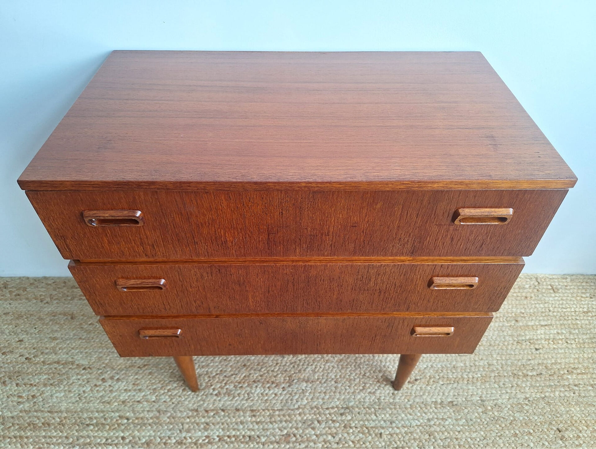 Commode scandinave vintage en teck