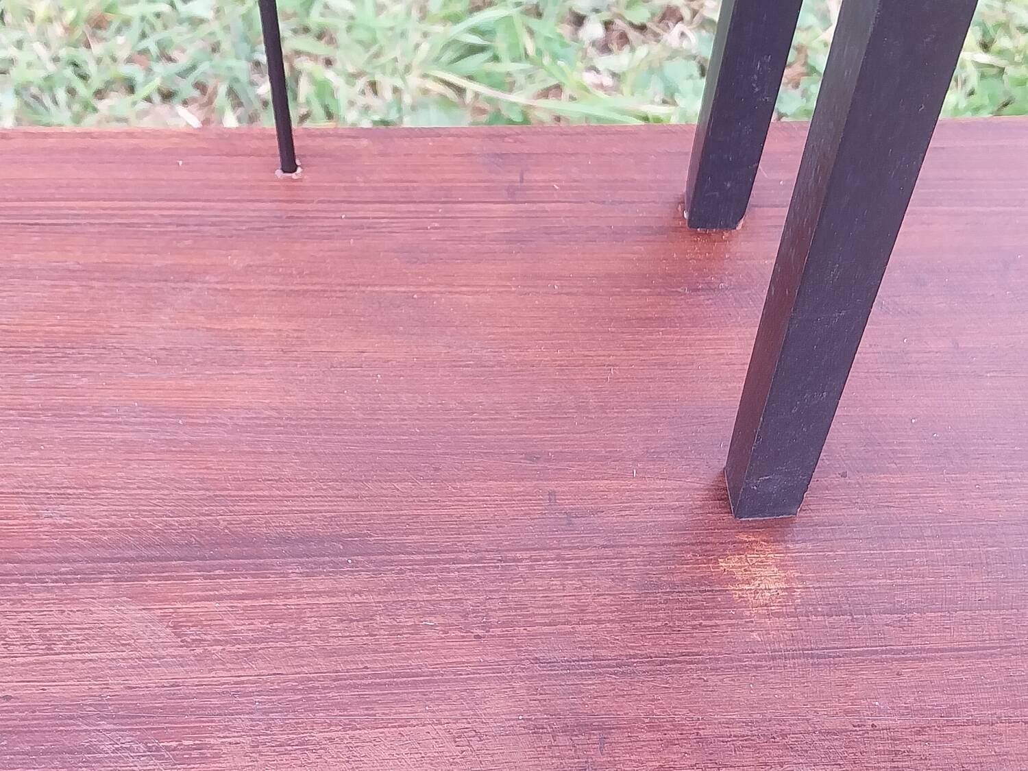 Étagère sur pieds