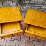 Paire  de tables de chevet  en rotin maugrion