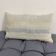 Coussin artisanal en toile ancienne style Kilim