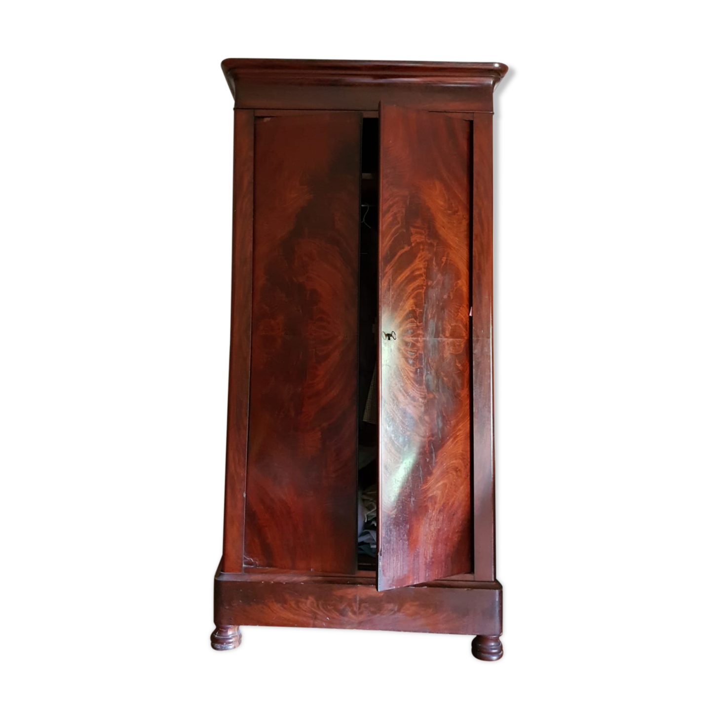 Mahogany cabinet
