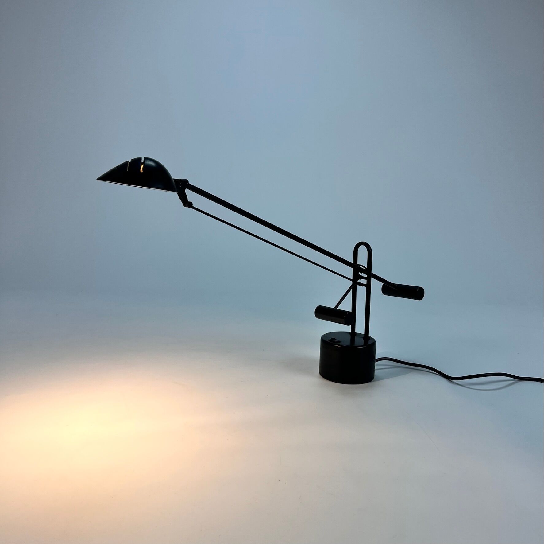 Dutch postmodern halogen desk lamp, 1980s