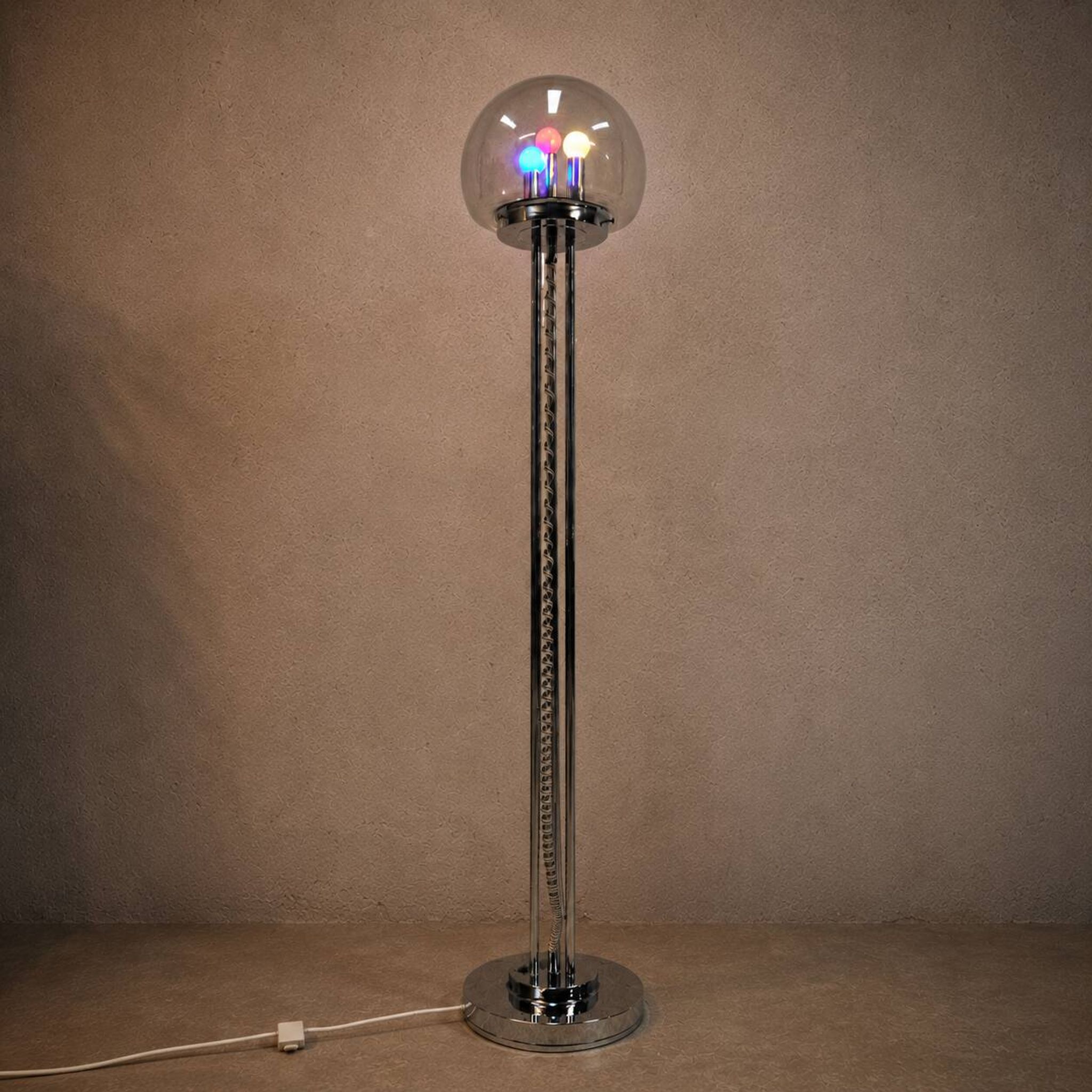 Vintage Italian Space Age floor lamp chrome and glass (70s)