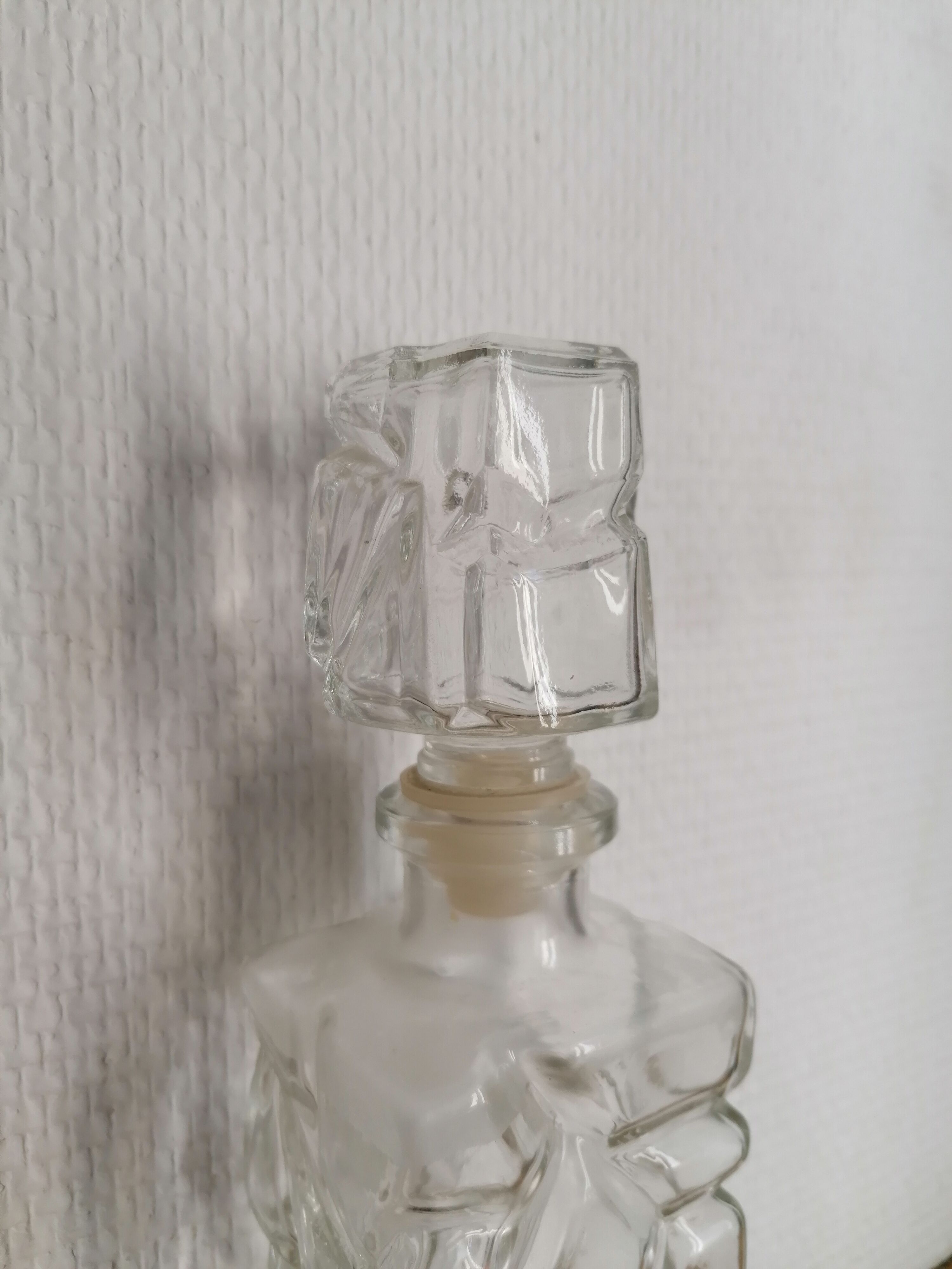 Glass carafe