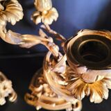 Paire de bougeoirs chandeliers flambeaux anciens en bronze doré époque XIXe