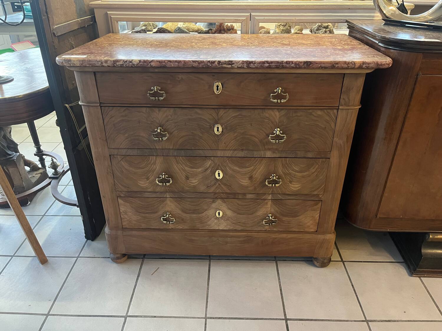 Aero-abrasive chest of drawers
