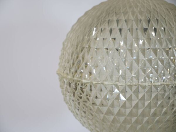 Suspension space age en acrylique par Aloys Gangkofner pour Erco, années 1970.