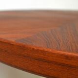 Scandinavian extending table by David Rosen