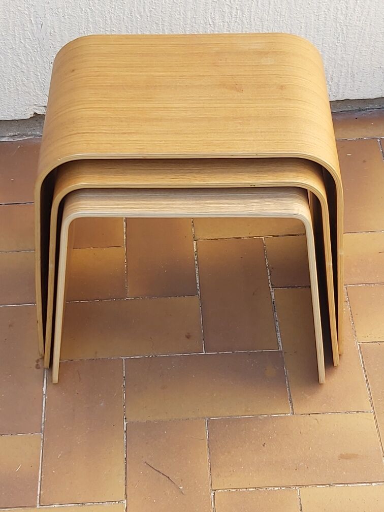 Tables giggled wood laminated glued