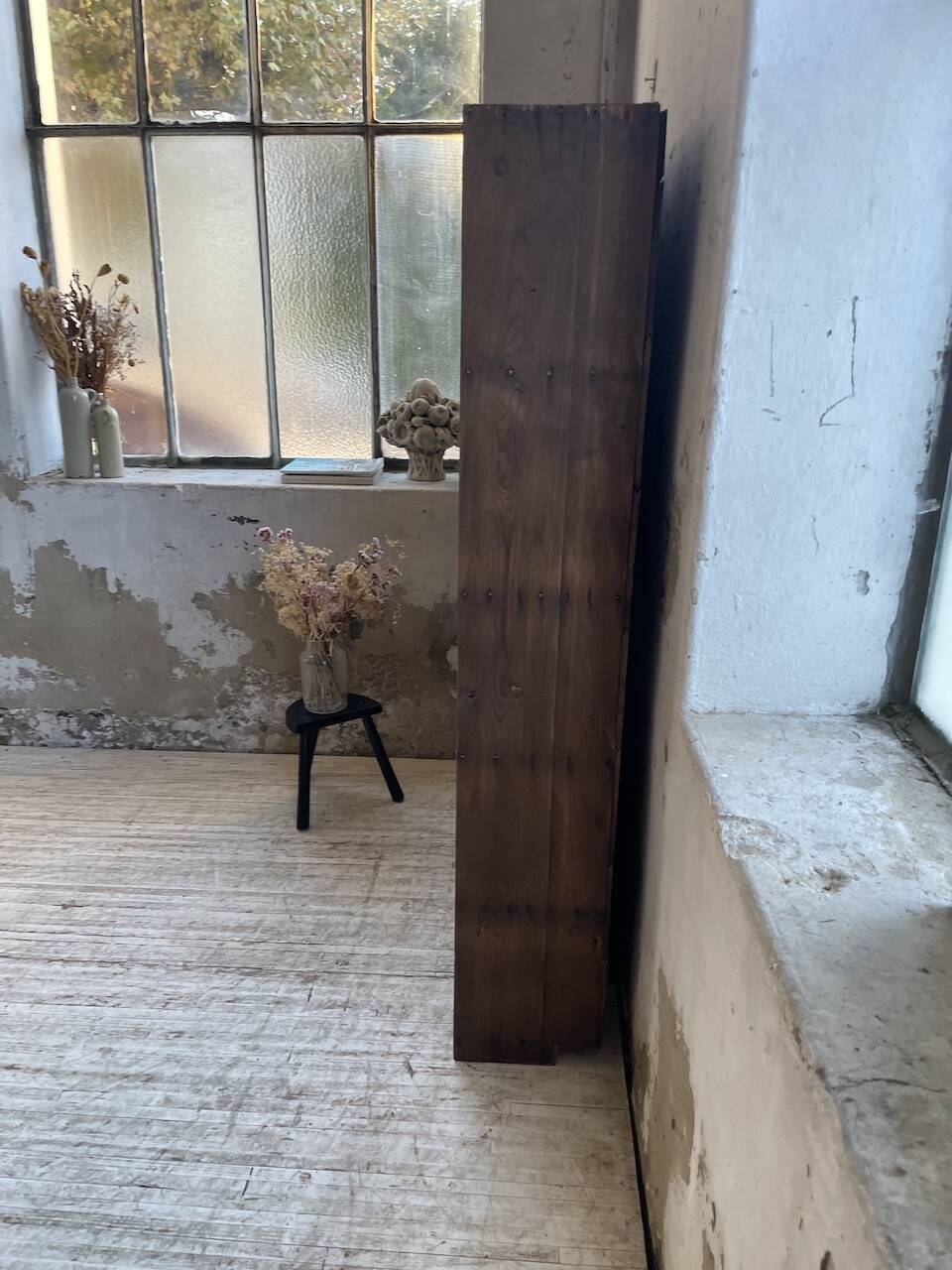 Trade furniture with boxes