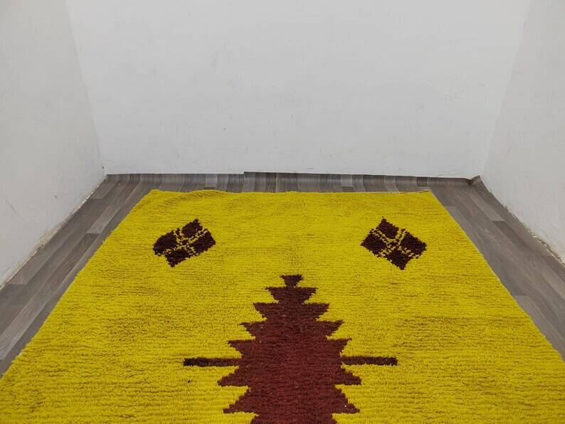 Traditional handmade Berber rug 200cm x 300cm