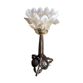 Lampe à tulipe opalescente 1900 / 1930 en fer forgé