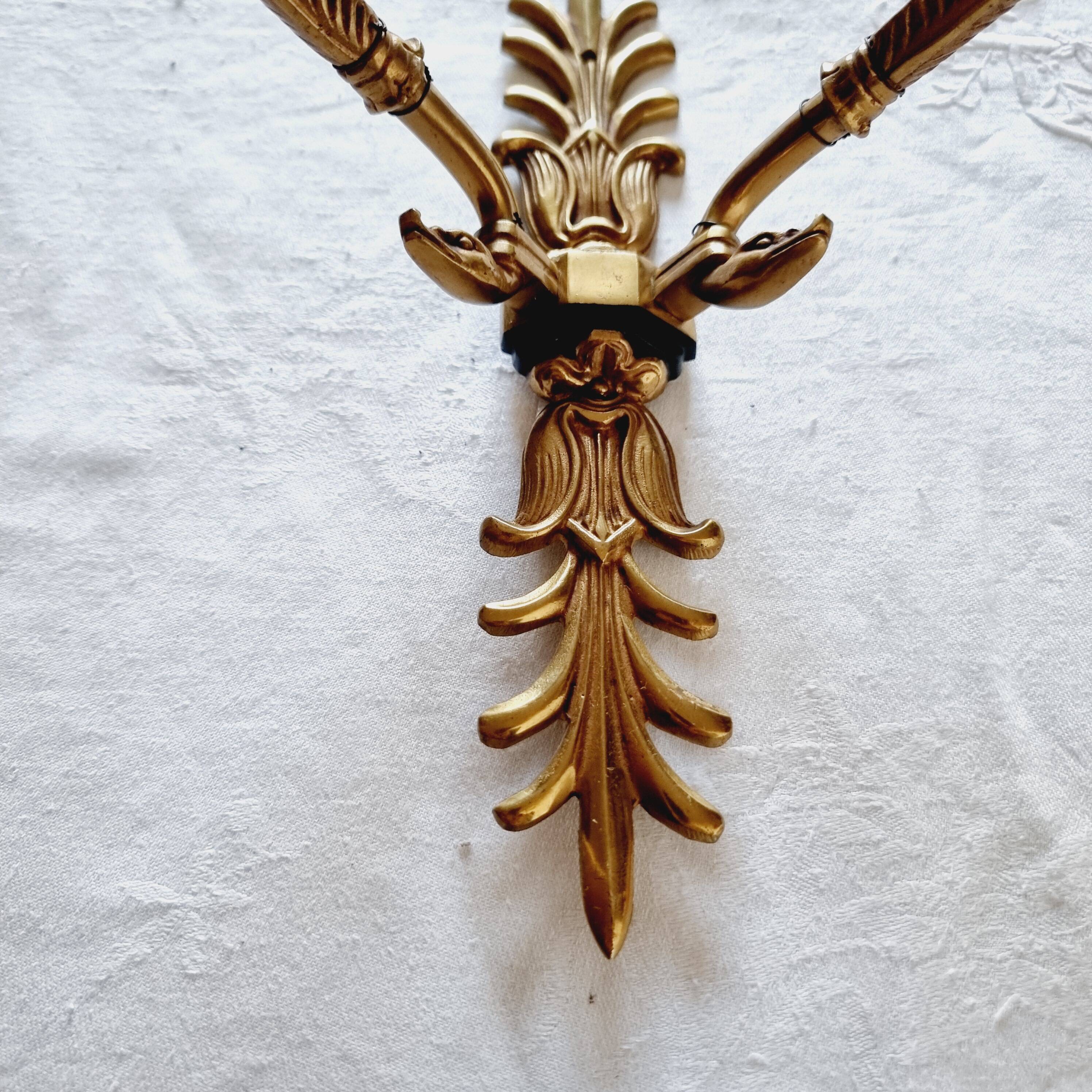 Pair of Empire style wall sconces in gilded bronze and Empire green, mid