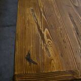 Table in brushed spruce
