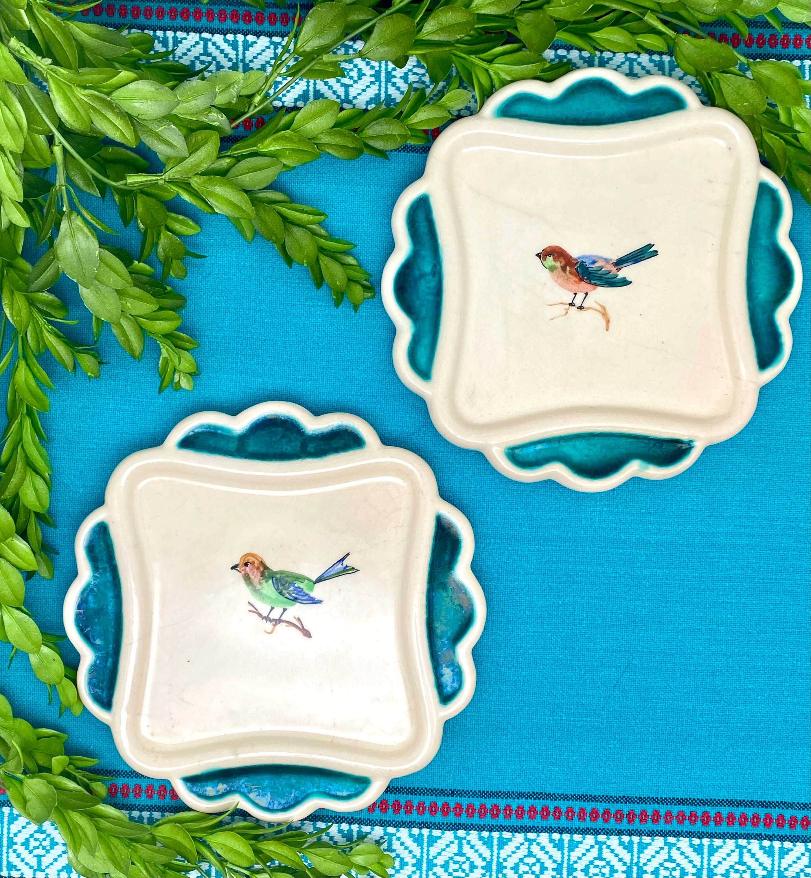 Dessert service in Petits Oiseaux slip, 9 plates