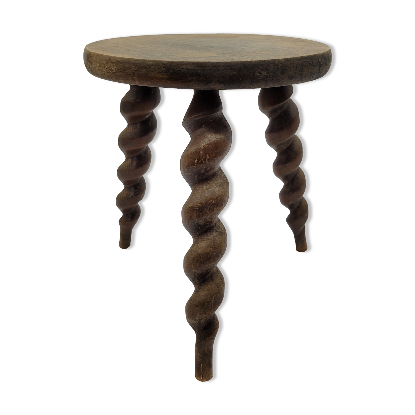 Tripod stool turned feet