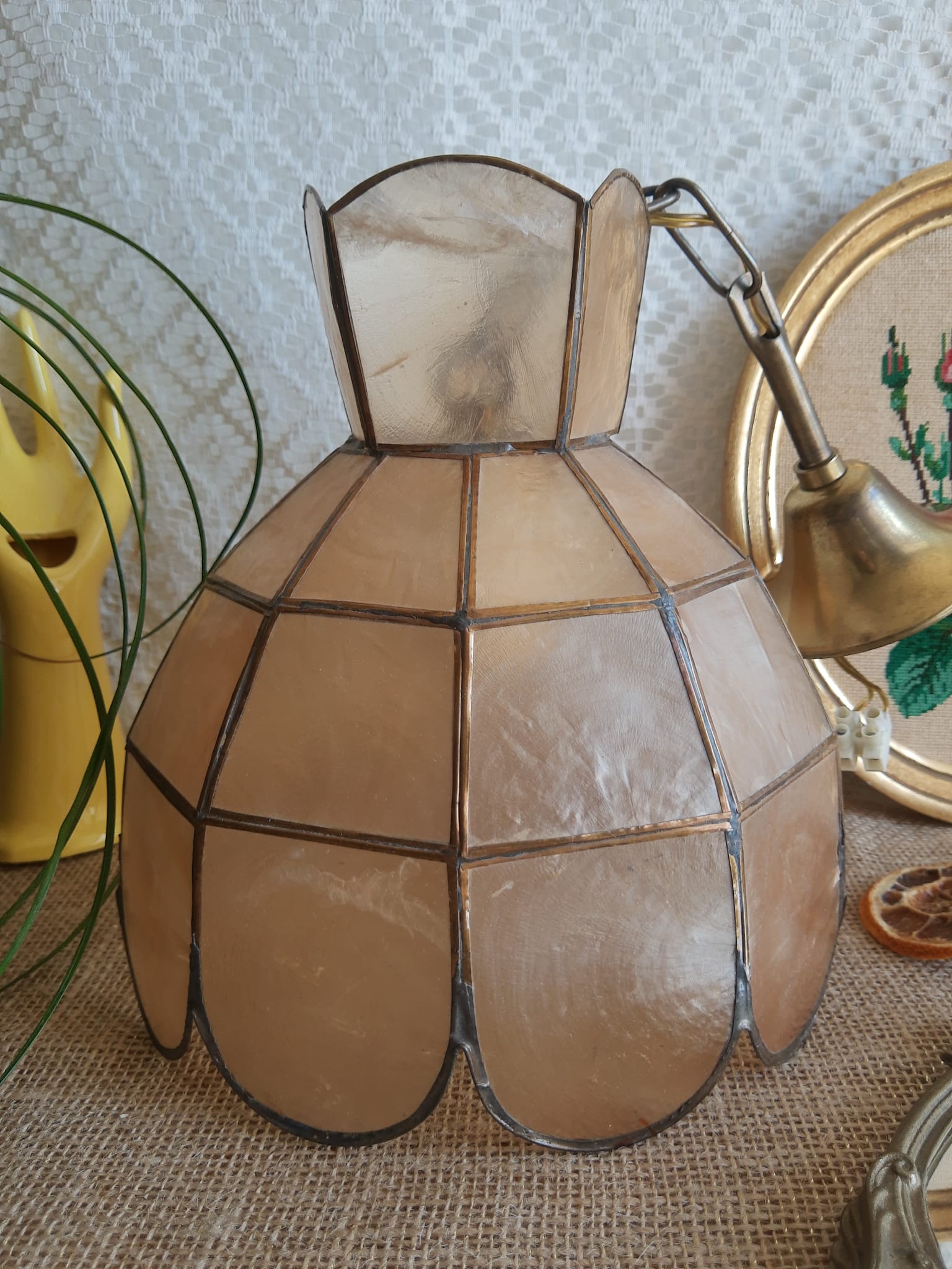 Suspension in mother-of-pearl and vintage brass