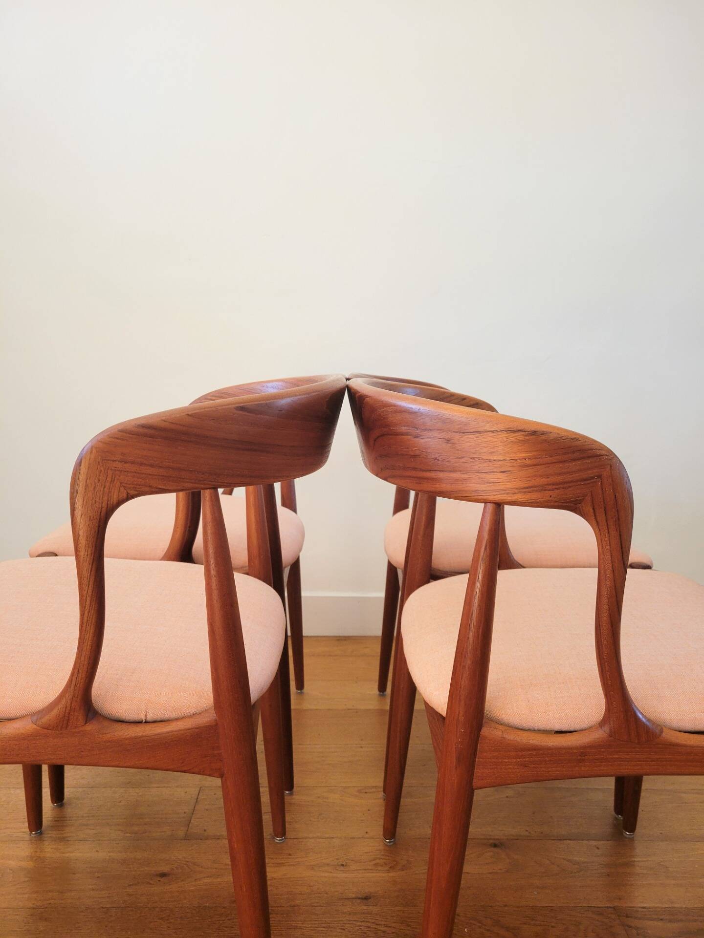 Vintage dining chairs No 16 by Johannes Andersen for Uldum