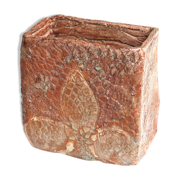 Vase rectangulaire en céramique, décor abstrait en relief, années 70
