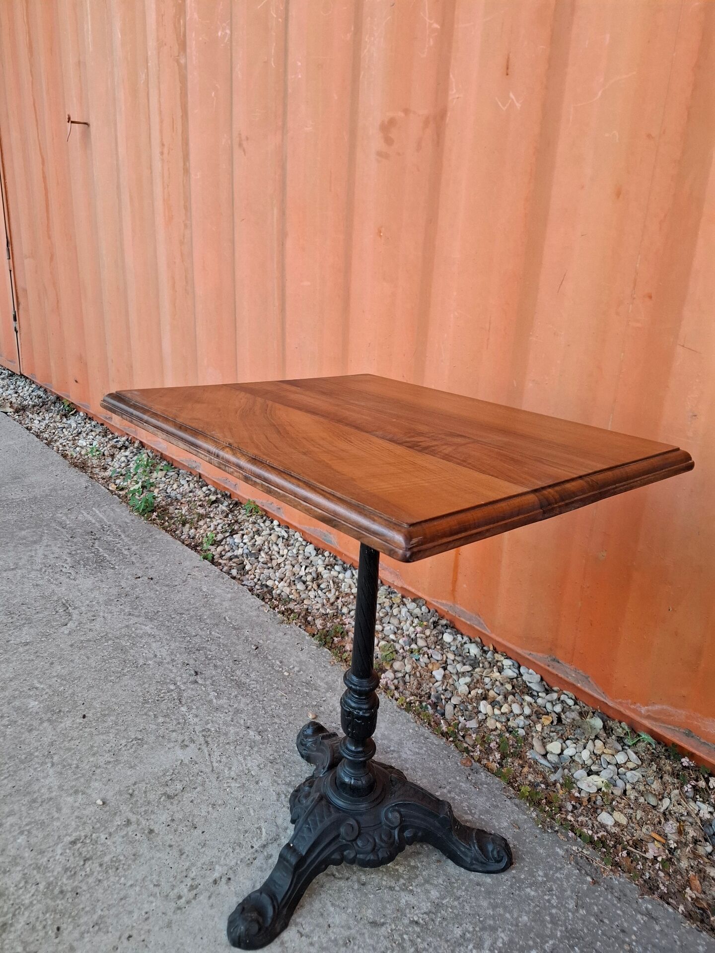 Table bistrot