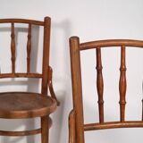 Anciennes chaises Thonet avec assise gravée (c.1920). Ensemble de 2 pièces