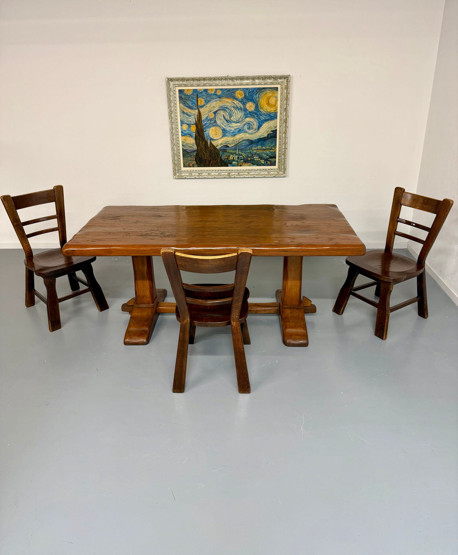 Monastery farmhouse table in thick solid oak, vintage 1960s.