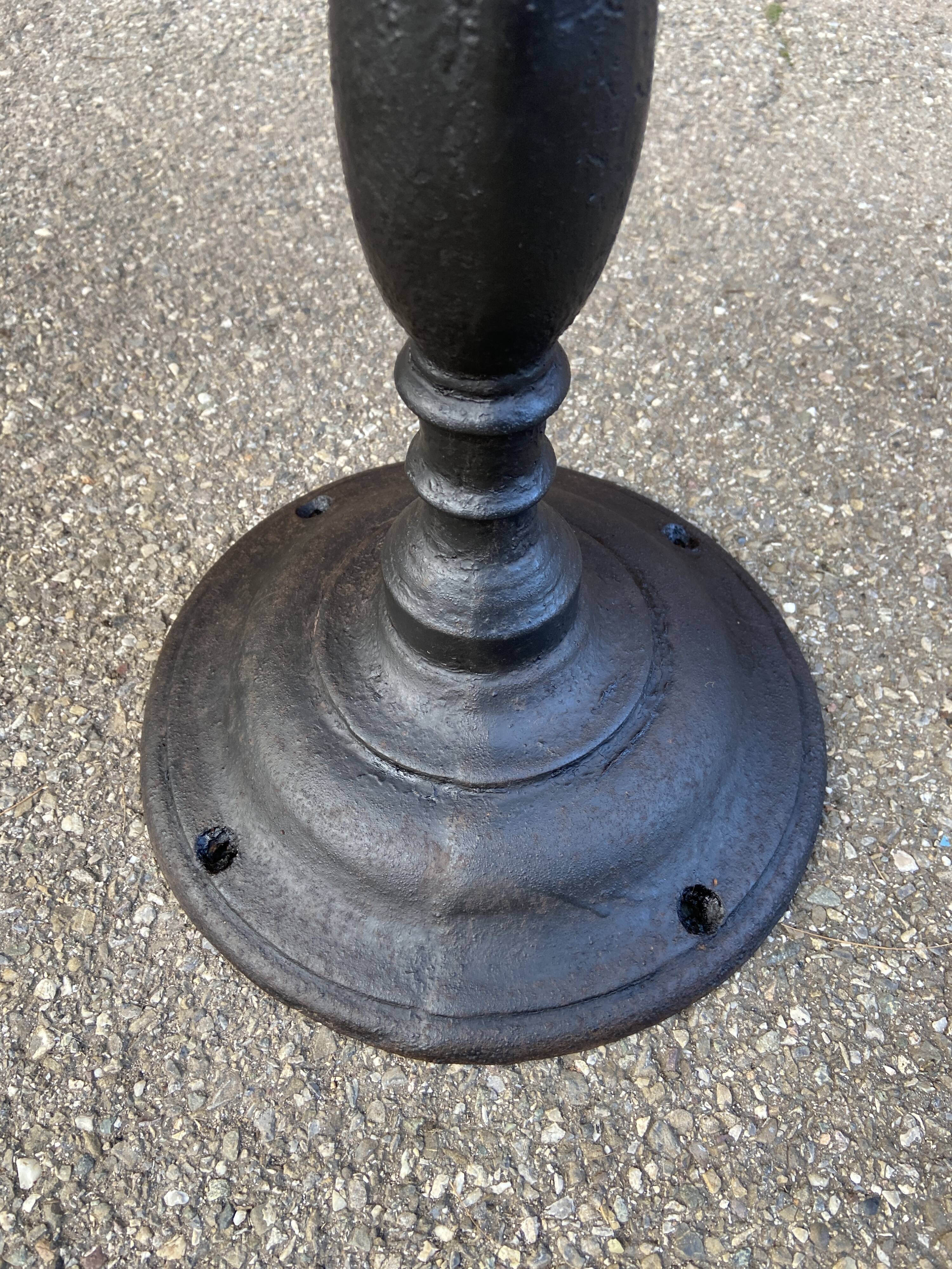 Café table bistro vintage brasserie 1890-1910 cast iron & fir