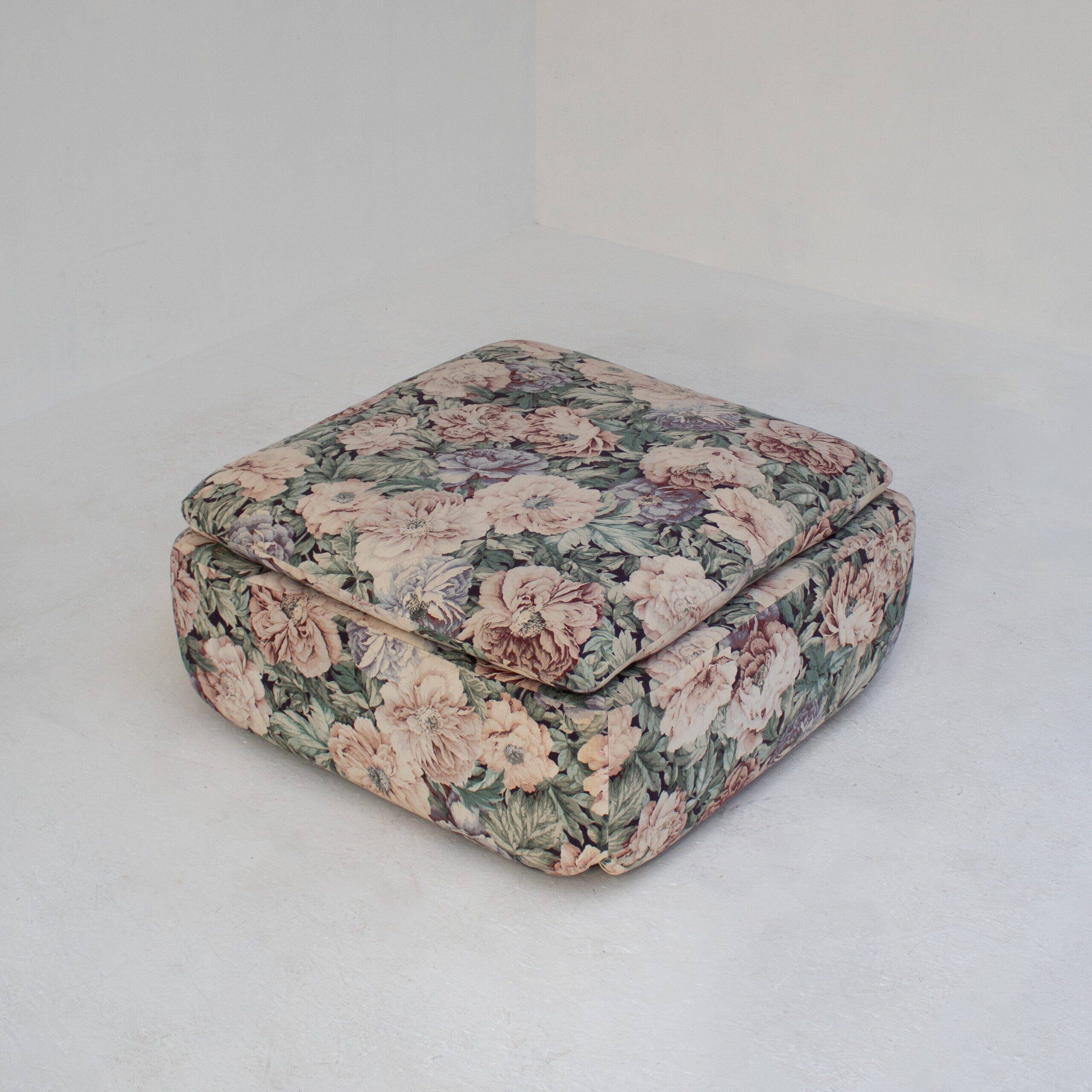 Confidential Sofa by Alberto Rosselli for Saporiti