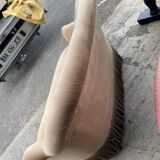 Toad bench