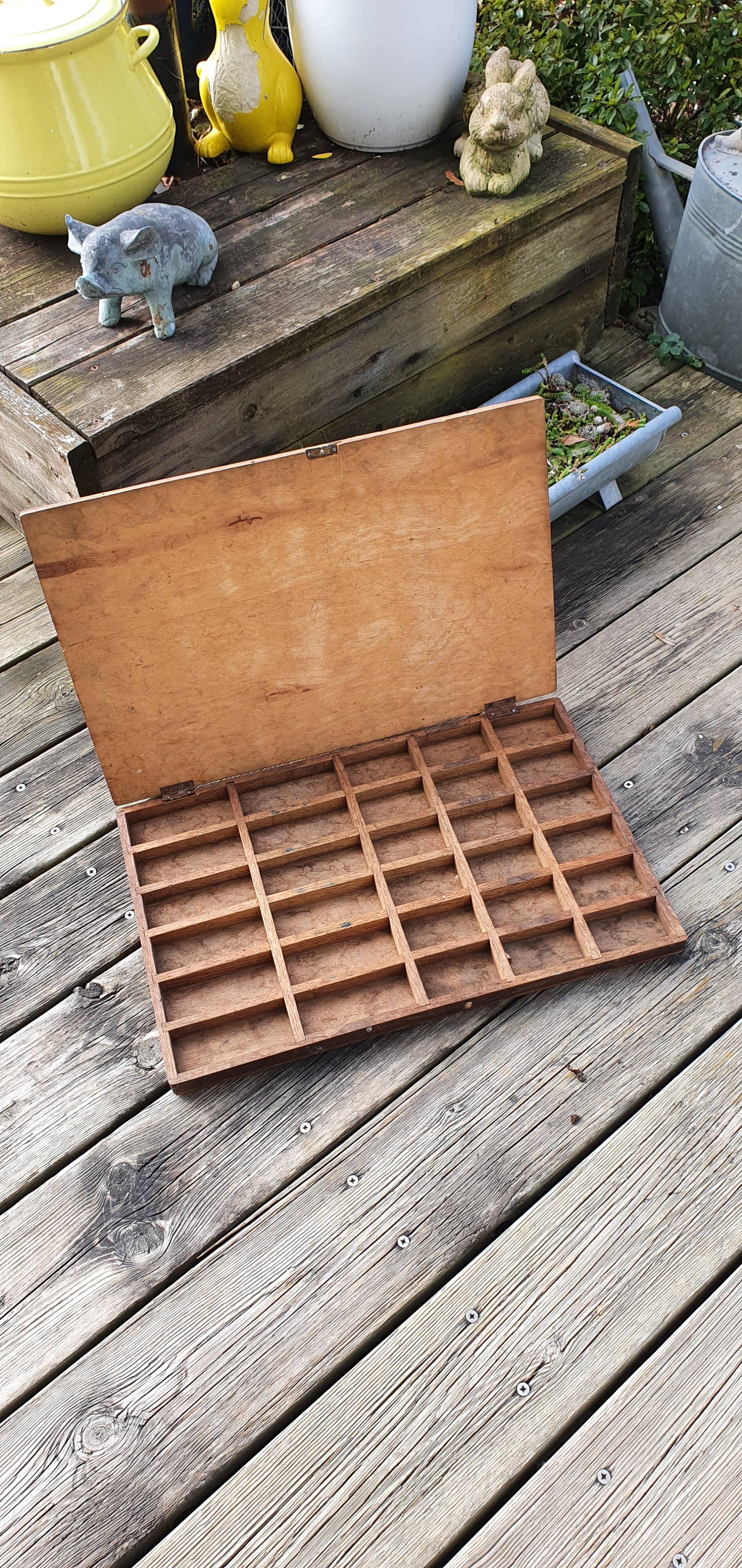 Watchmaking locker box