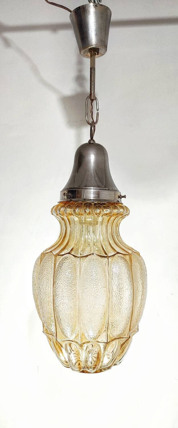 Lámpara de techo de cristal. España, 1940s.