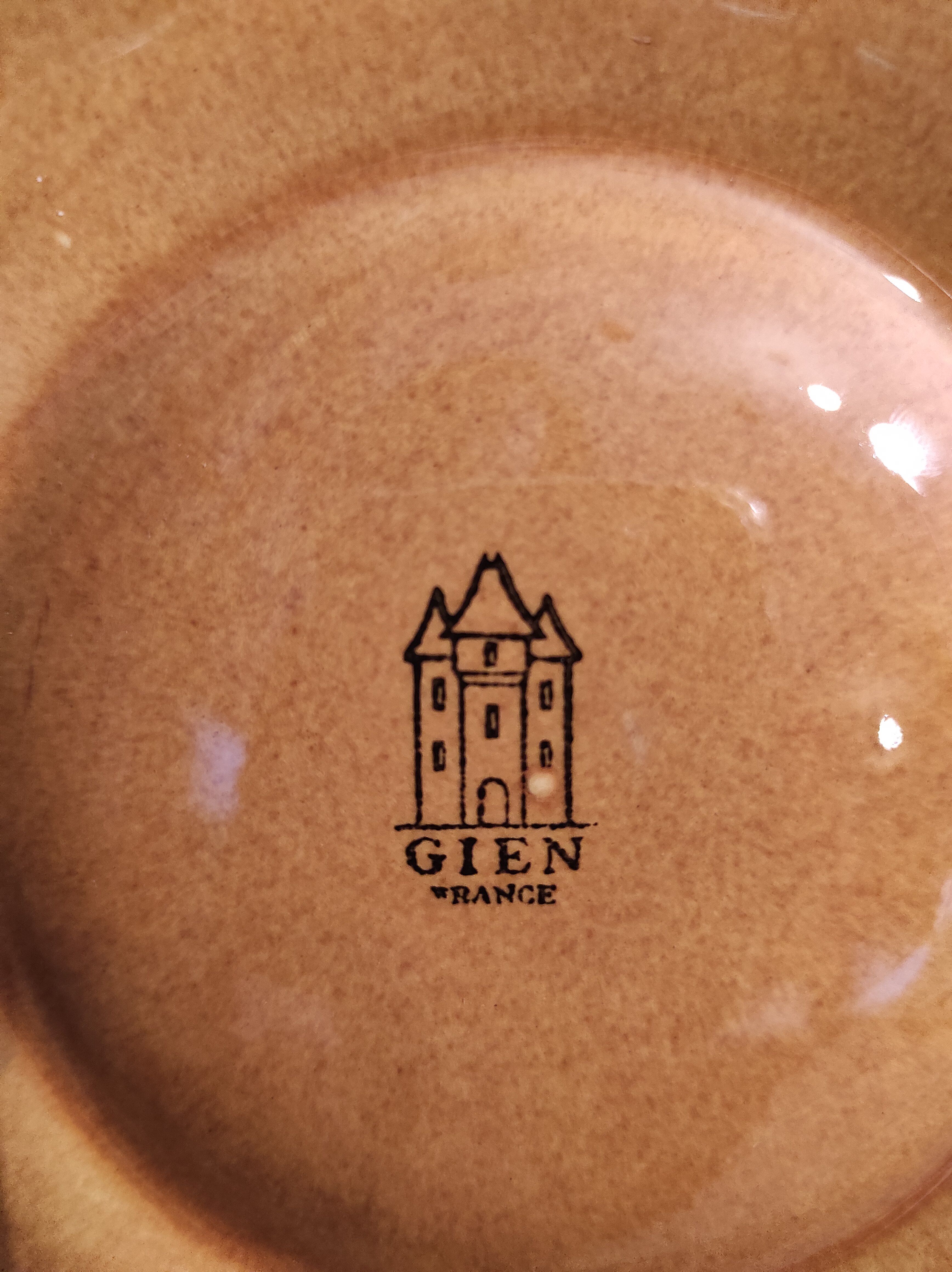 Vintage French artichokes plate in Majolica from Gien