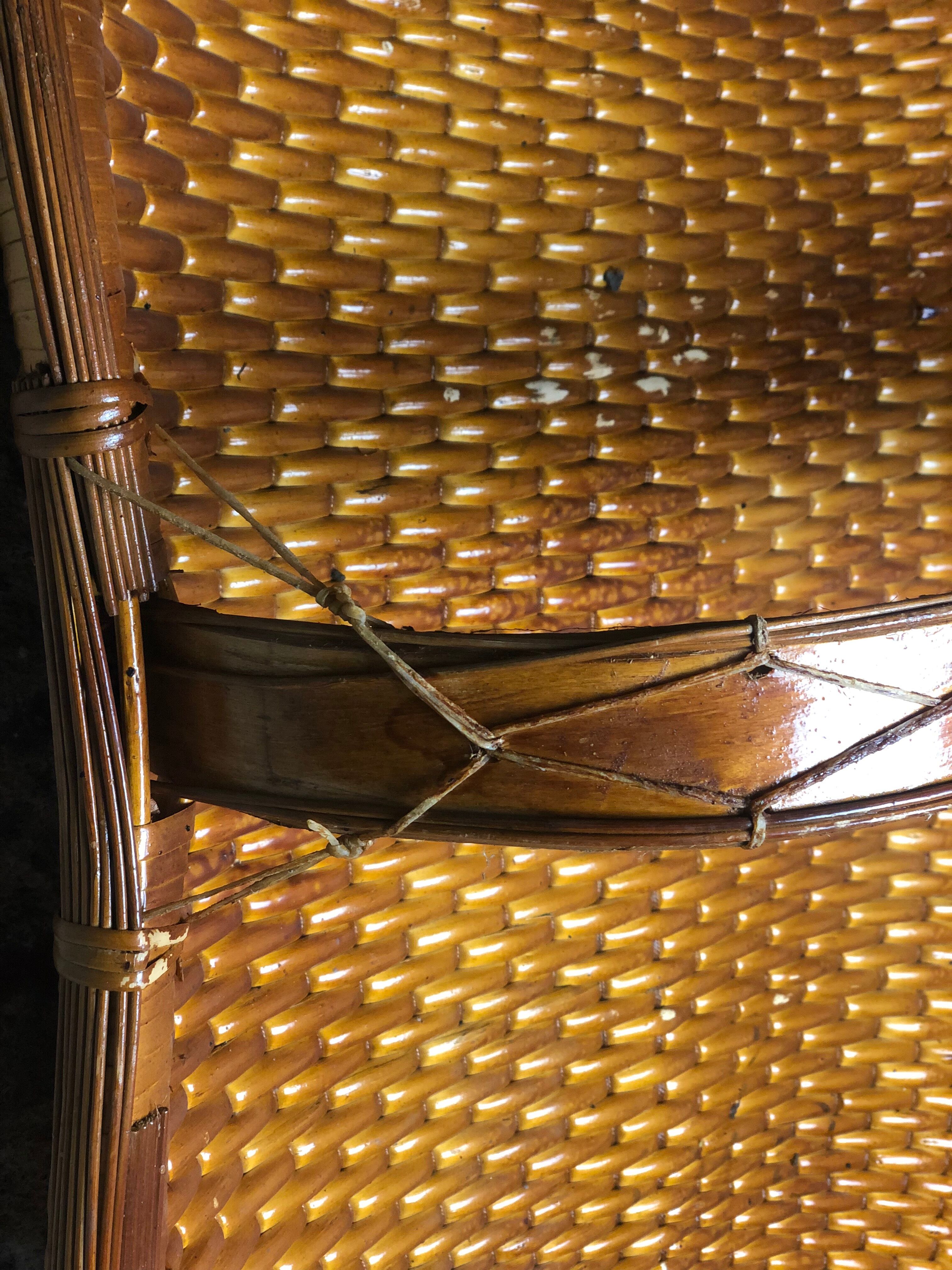 Panier de cueillette vintage en osier tressé