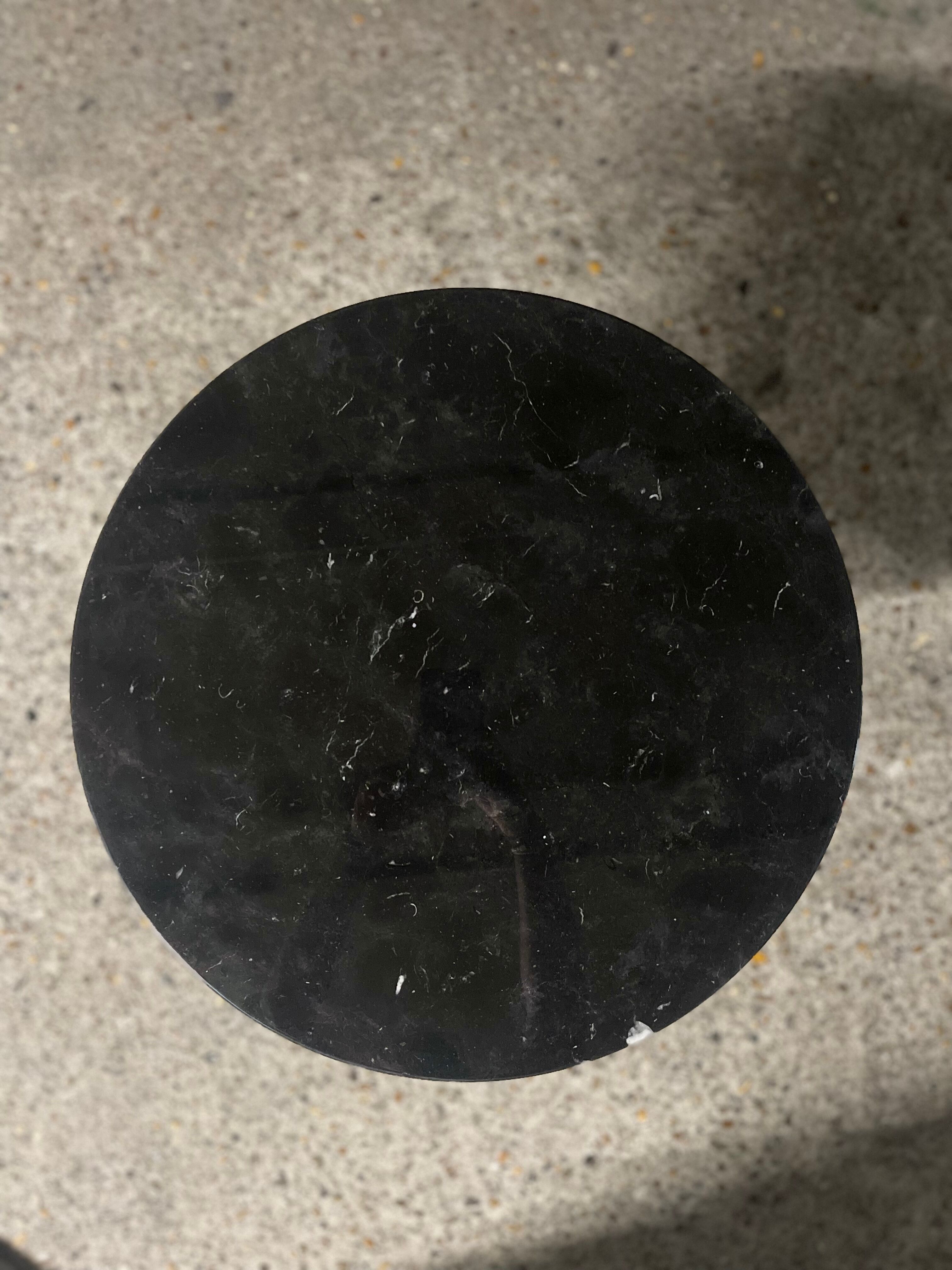 Side table pedestal table by Eero Saarinen, knoll