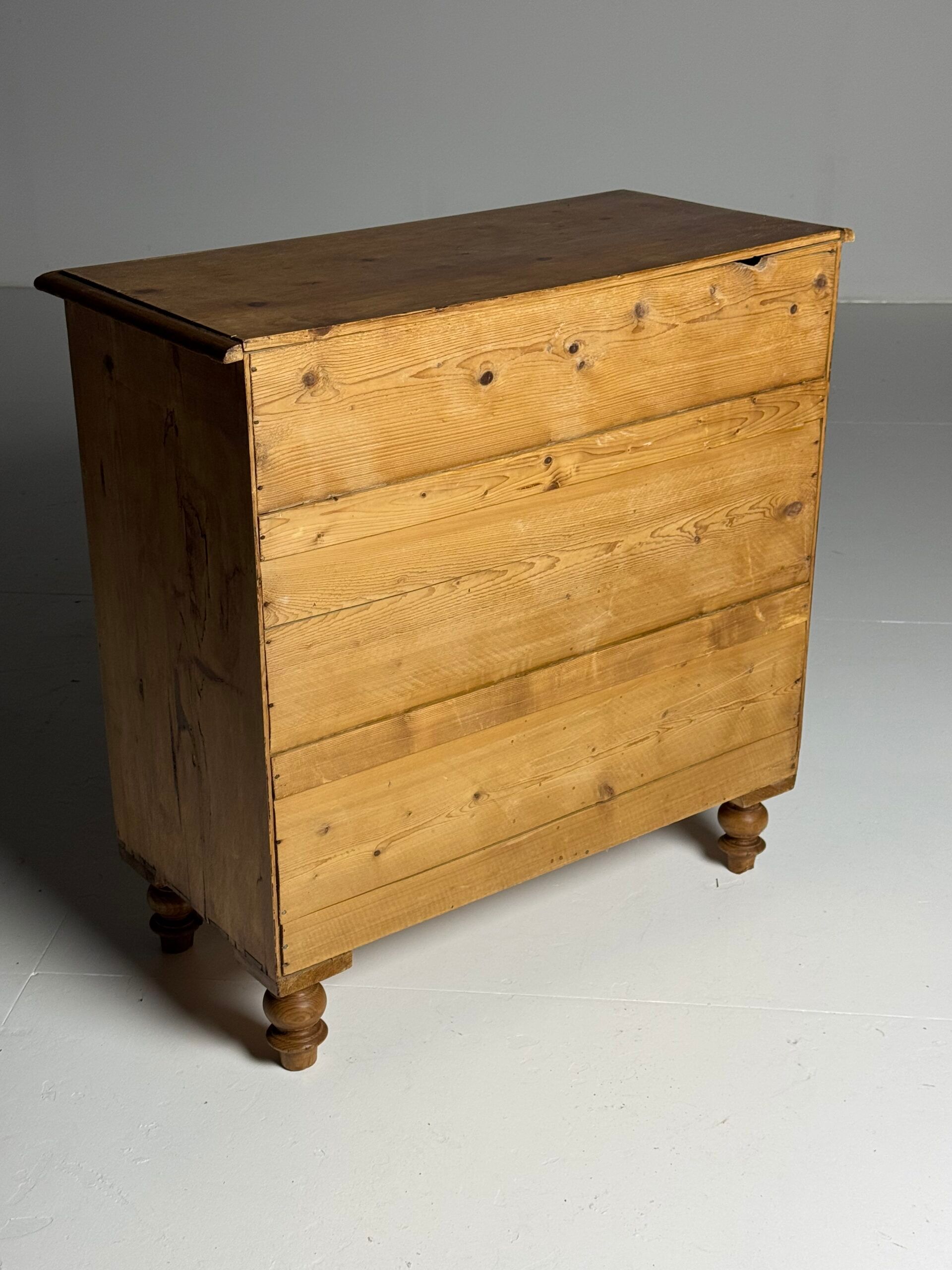 Commode anglaise du 19ème siècle
