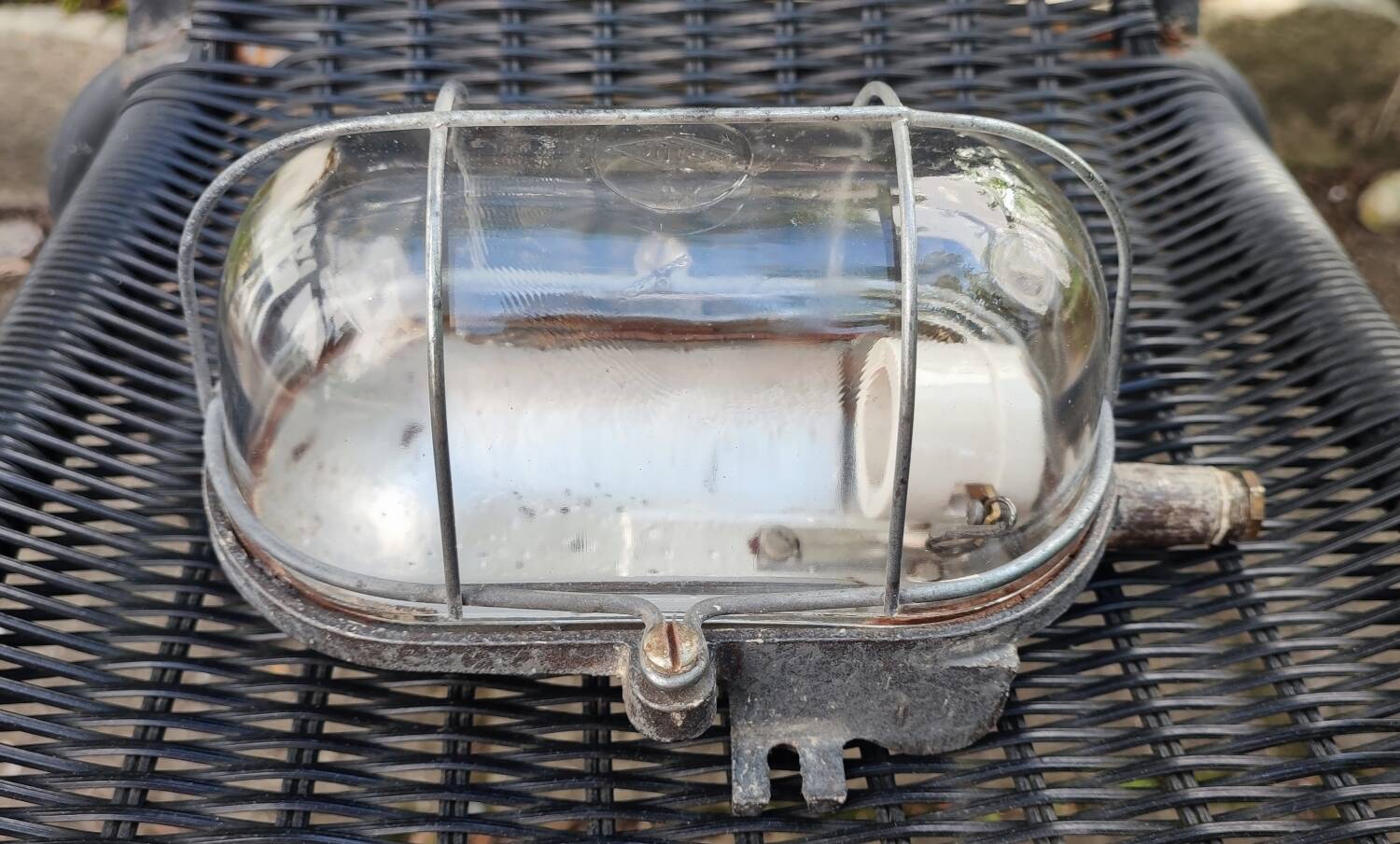 Industrial cast iron and glass wall light Bloc