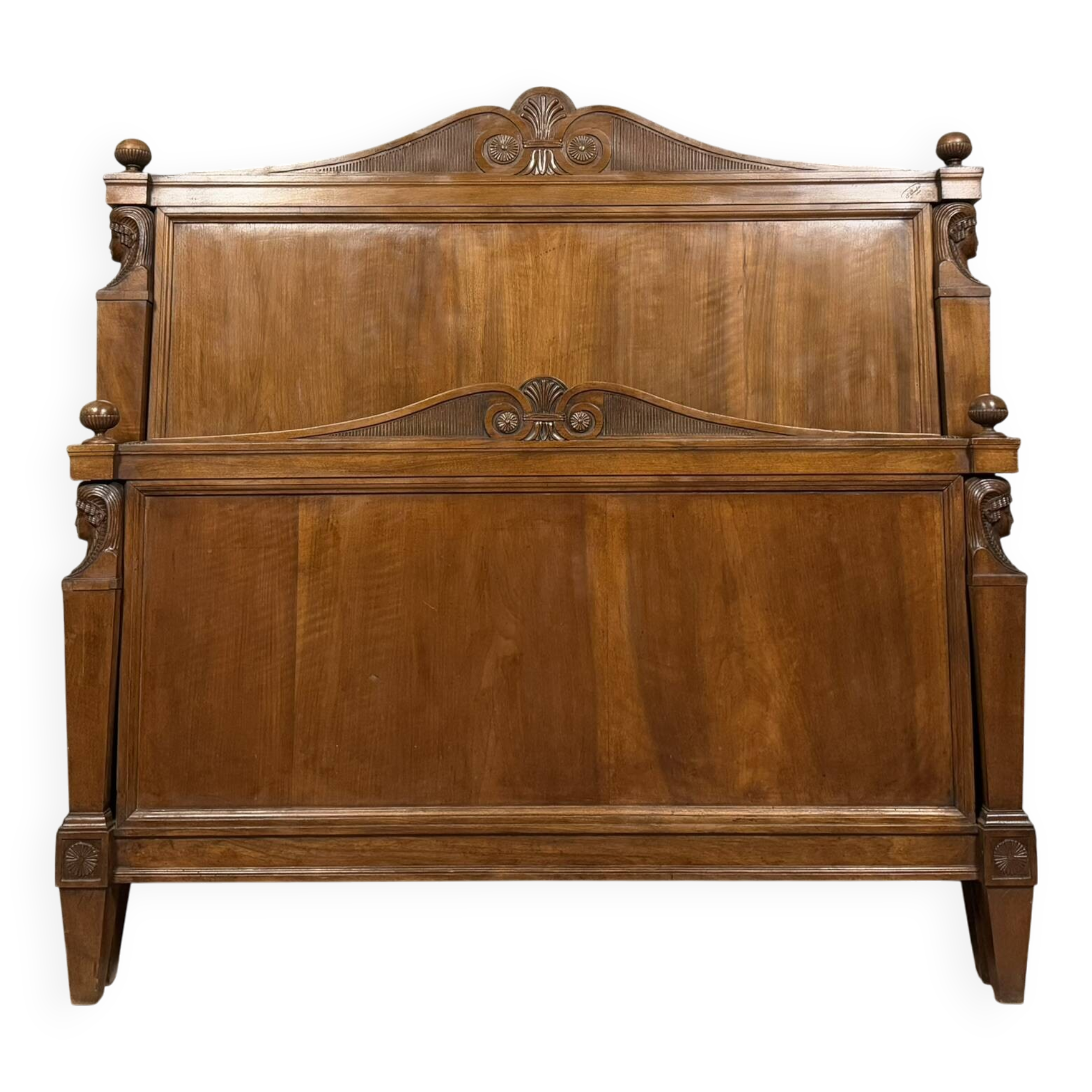 Lit estampillé Bastel époque empire consulat en noyer vers 1800